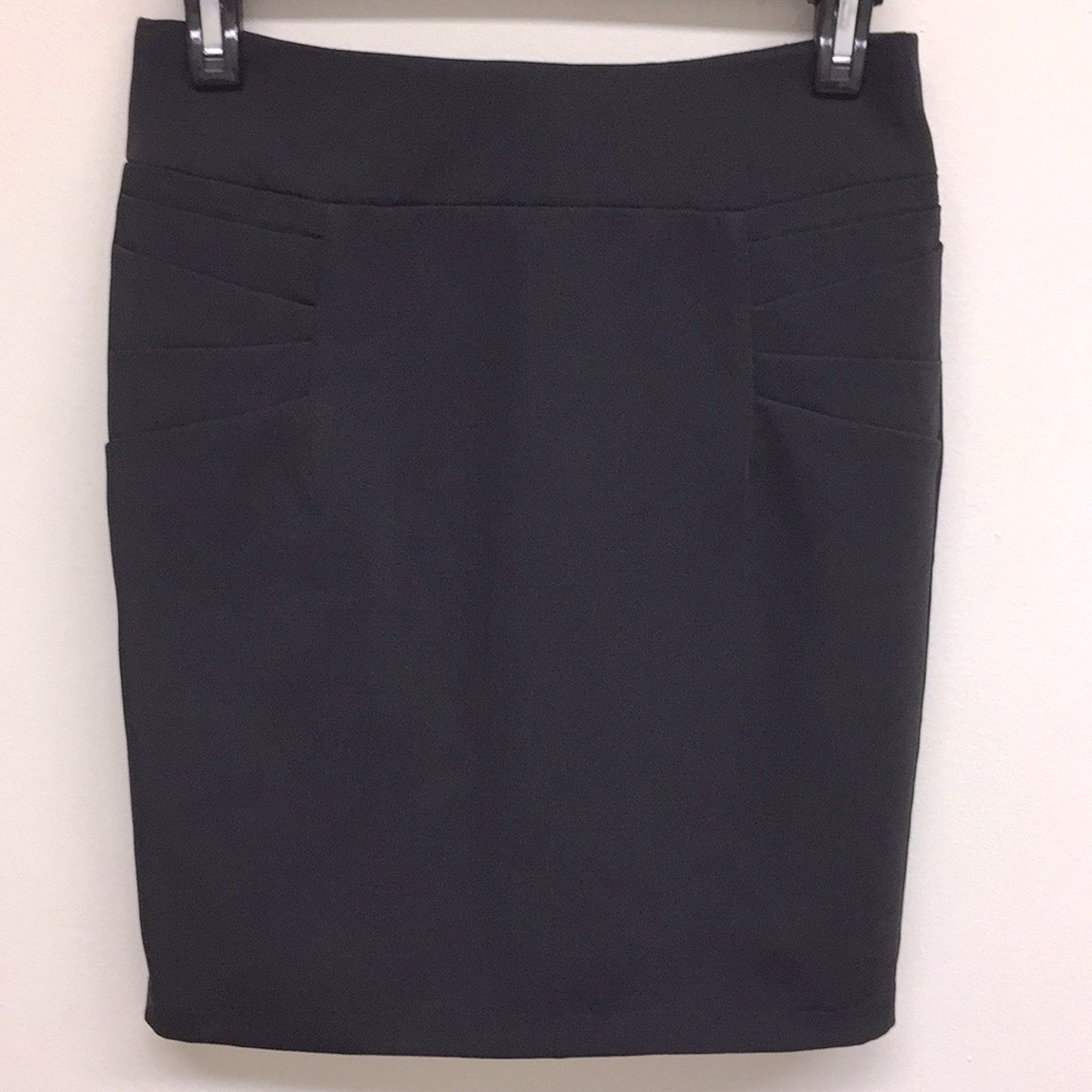 SBS black pencil skirt size small